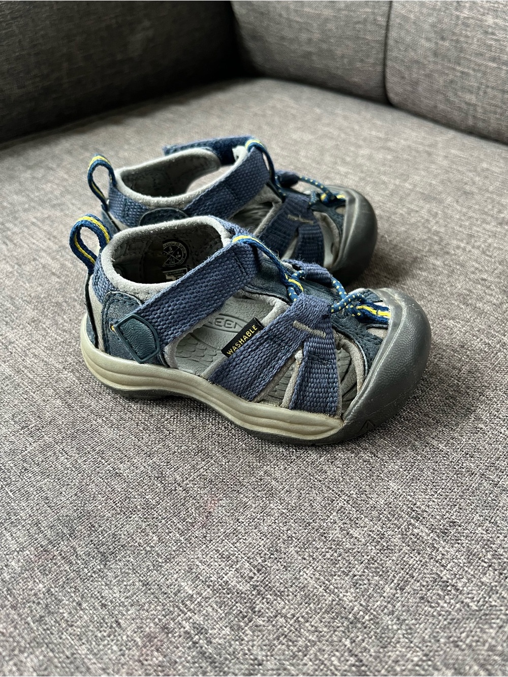 KEEN Newport H2 Sandals Size 5 Little Kids